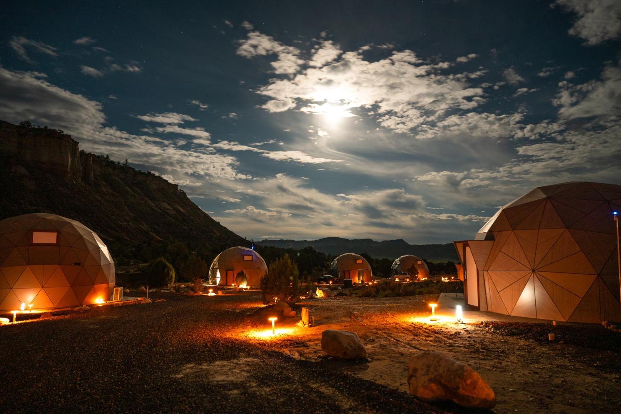 Clear Sky Resorts - Bryce Canyon - Unique Stargazing Domes 캐논빌 외부 사진